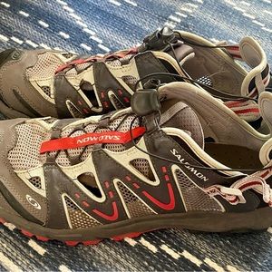 Men’s salomon contagrip shoes size US 13.5